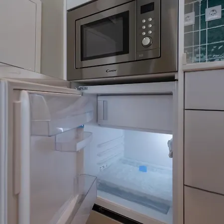 Ajuda Luxury Appartments דירה *